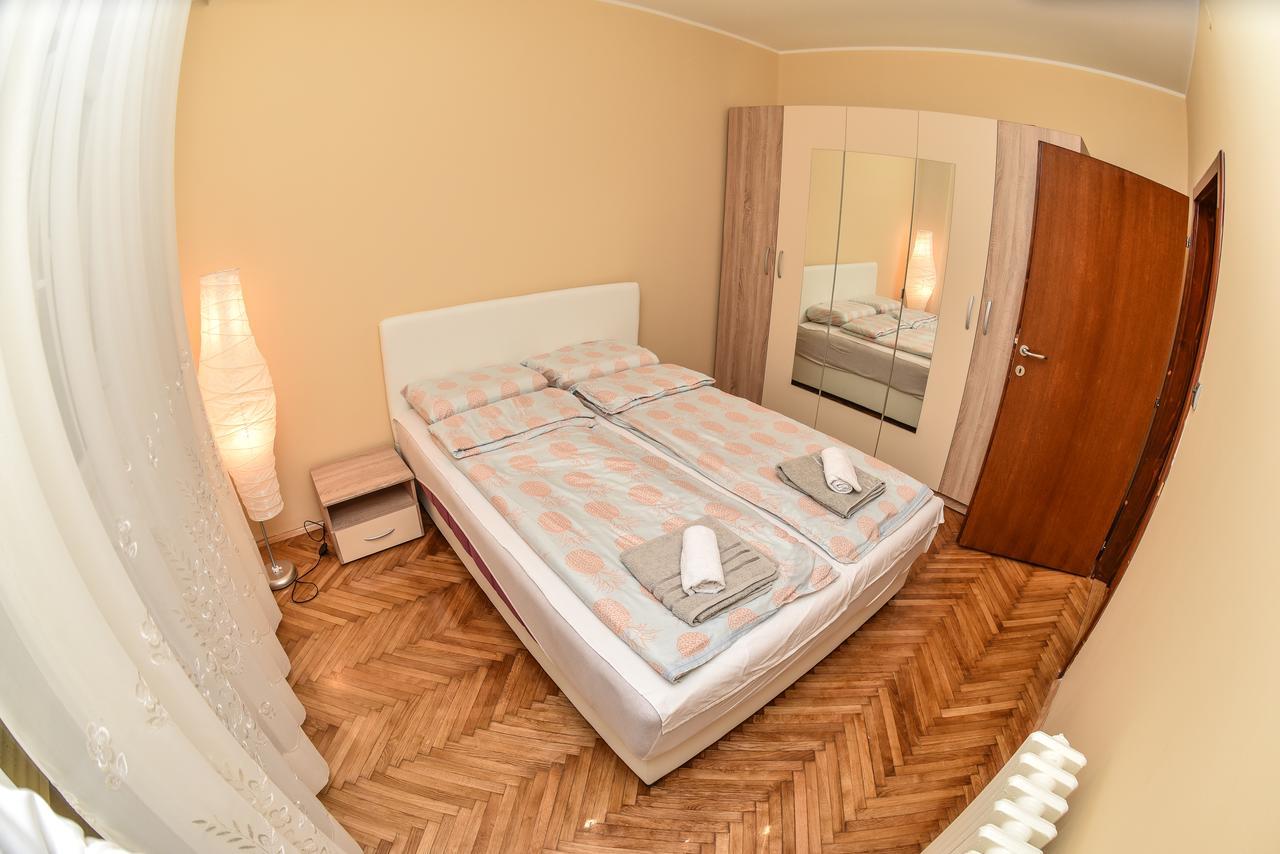 Chimney Modern Apartment Новий Сад Екстер'єр фото